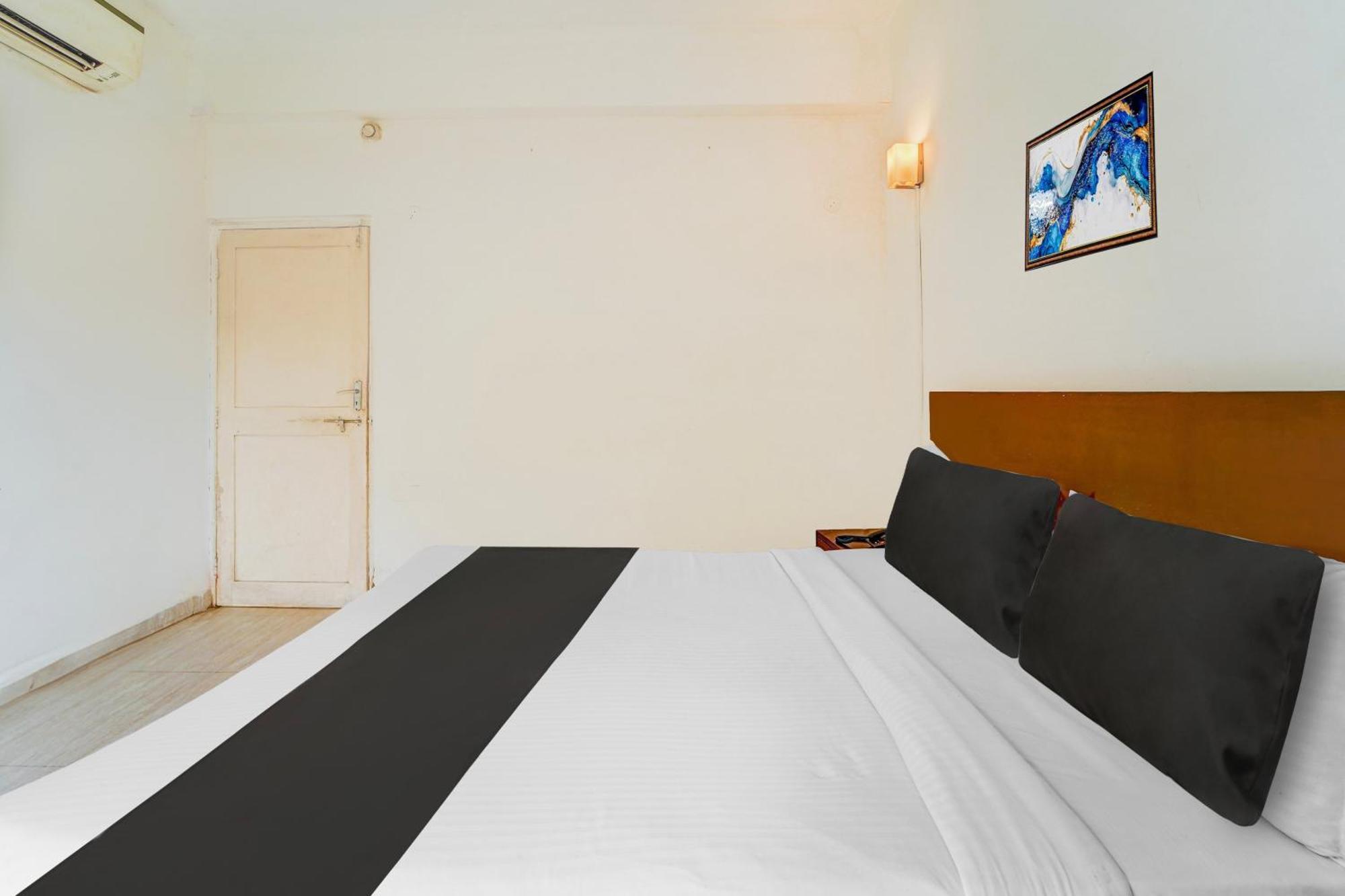 Super Townhouse Calangute - Baga Circle Formerly Park Avenue Buitenkant foto