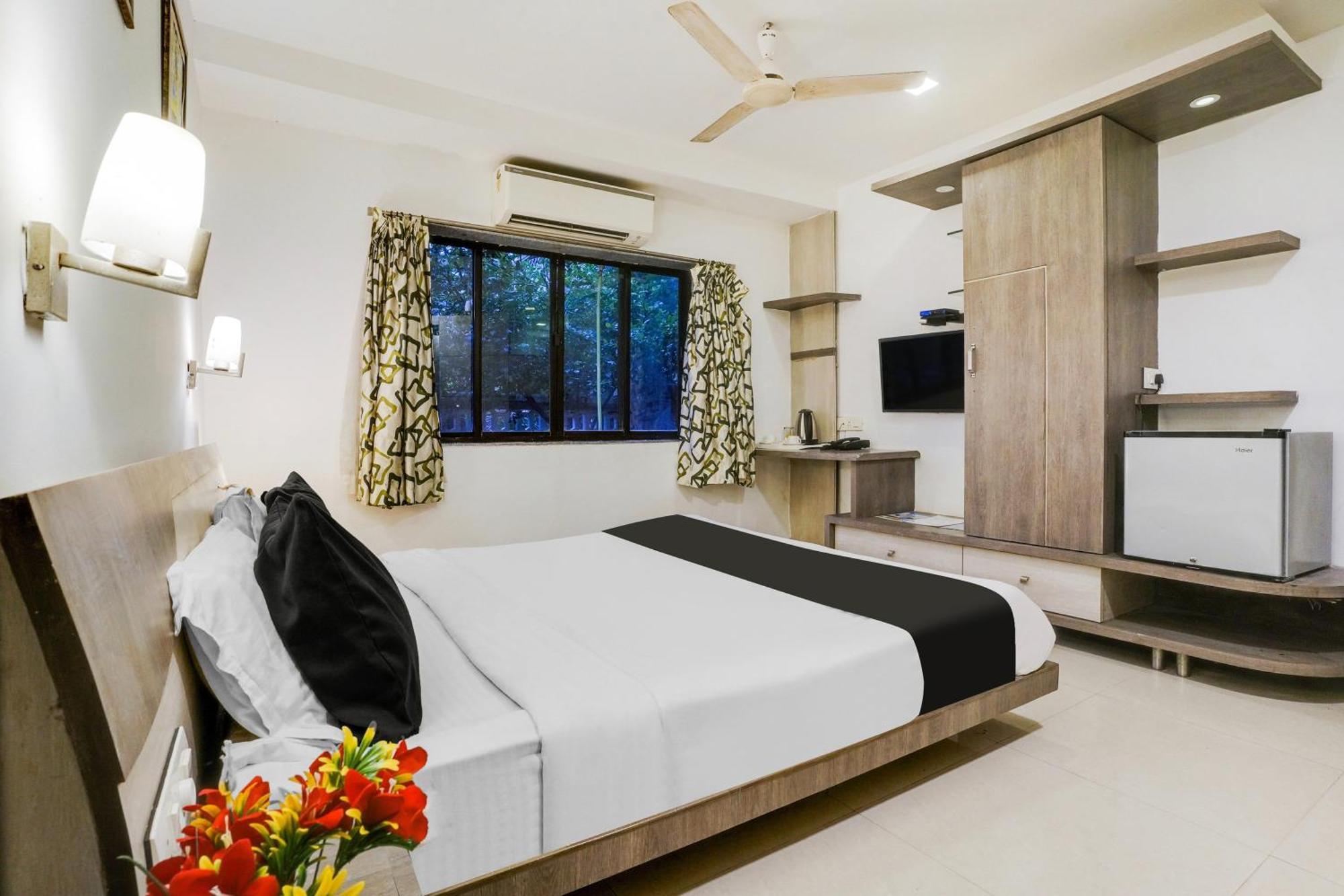Super Townhouse Calangute - Baga Circle Formerly Park Avenue Buitenkant foto